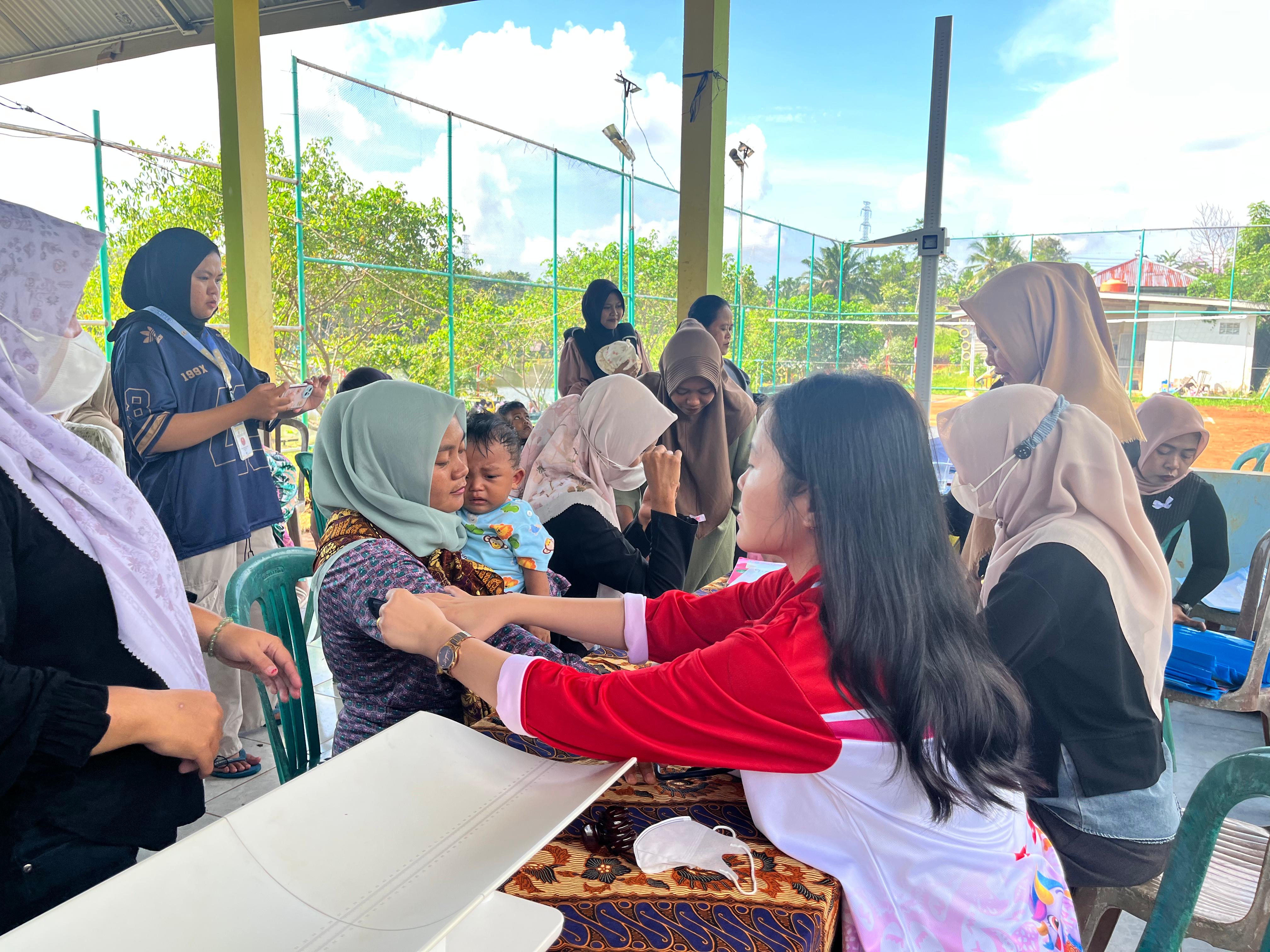 Posyandu bersama ibu