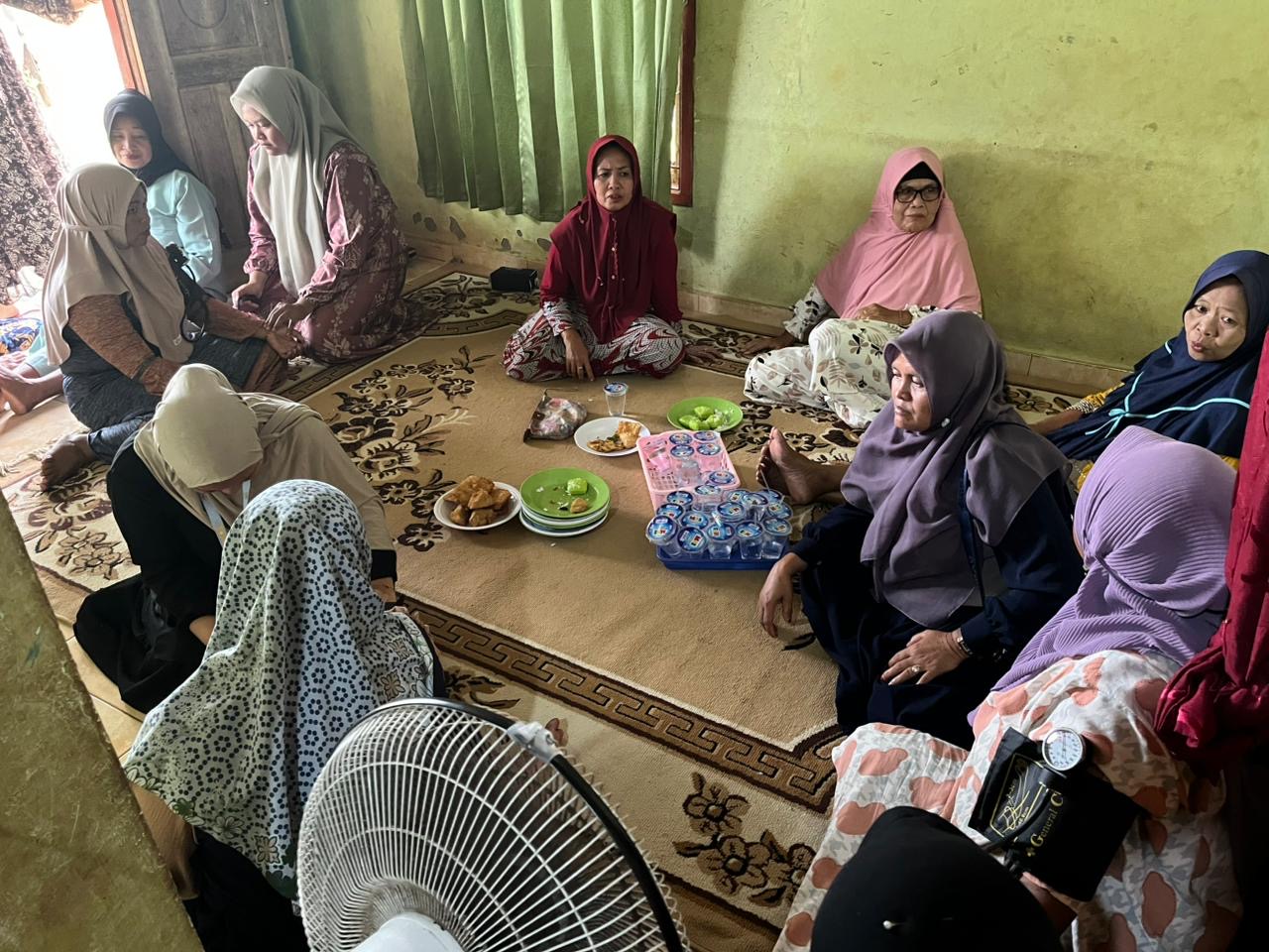 pengajian bersama warga di rumah warga desa air sebakul