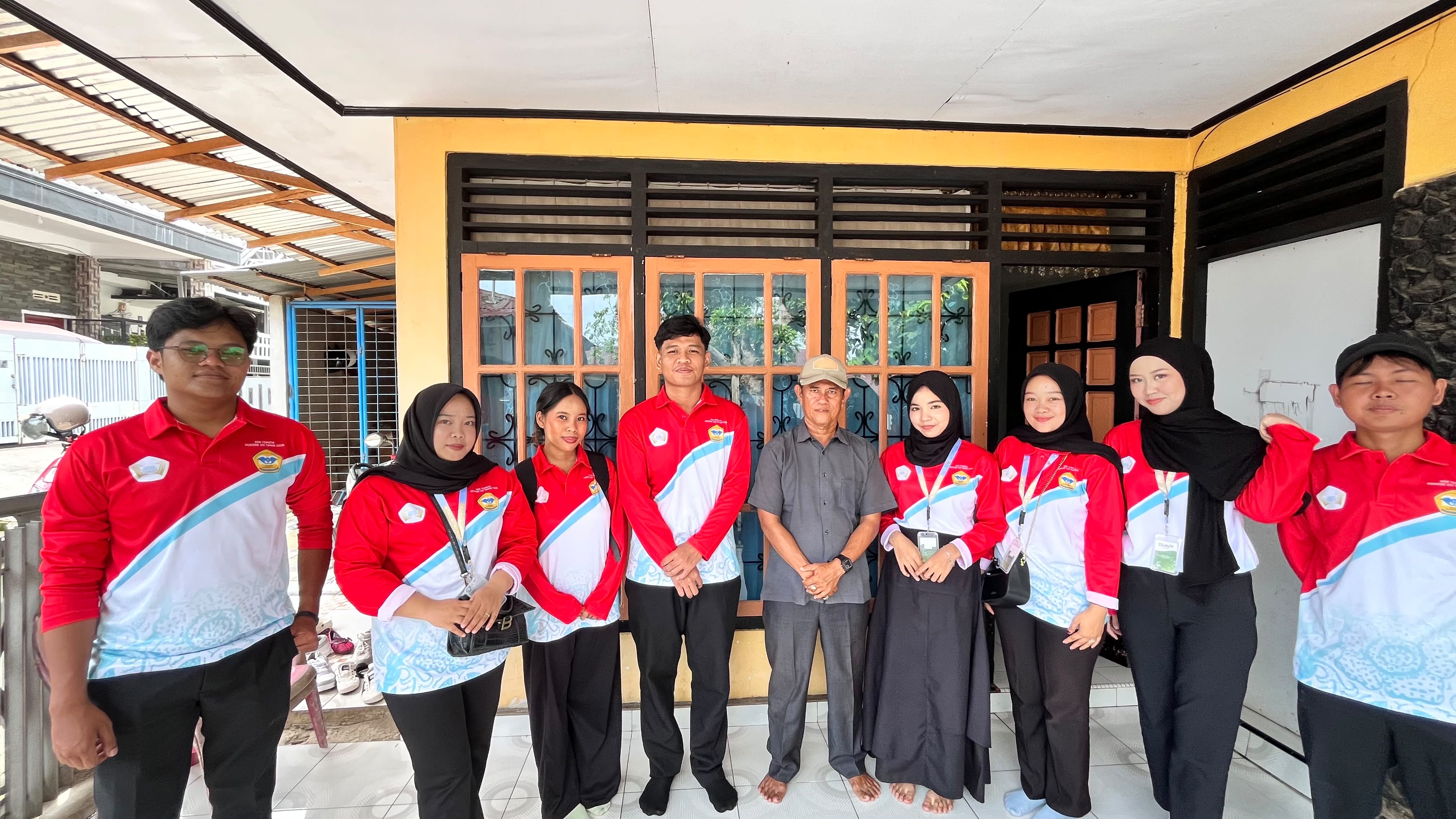 Berkunjung Ke Rumah RT 14 Kel. Sawah Lebar Sekaligus Konsultasi Terkait Program Kerja 