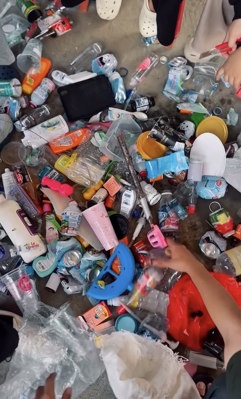 Memilah Sampah Sesuai Jenis