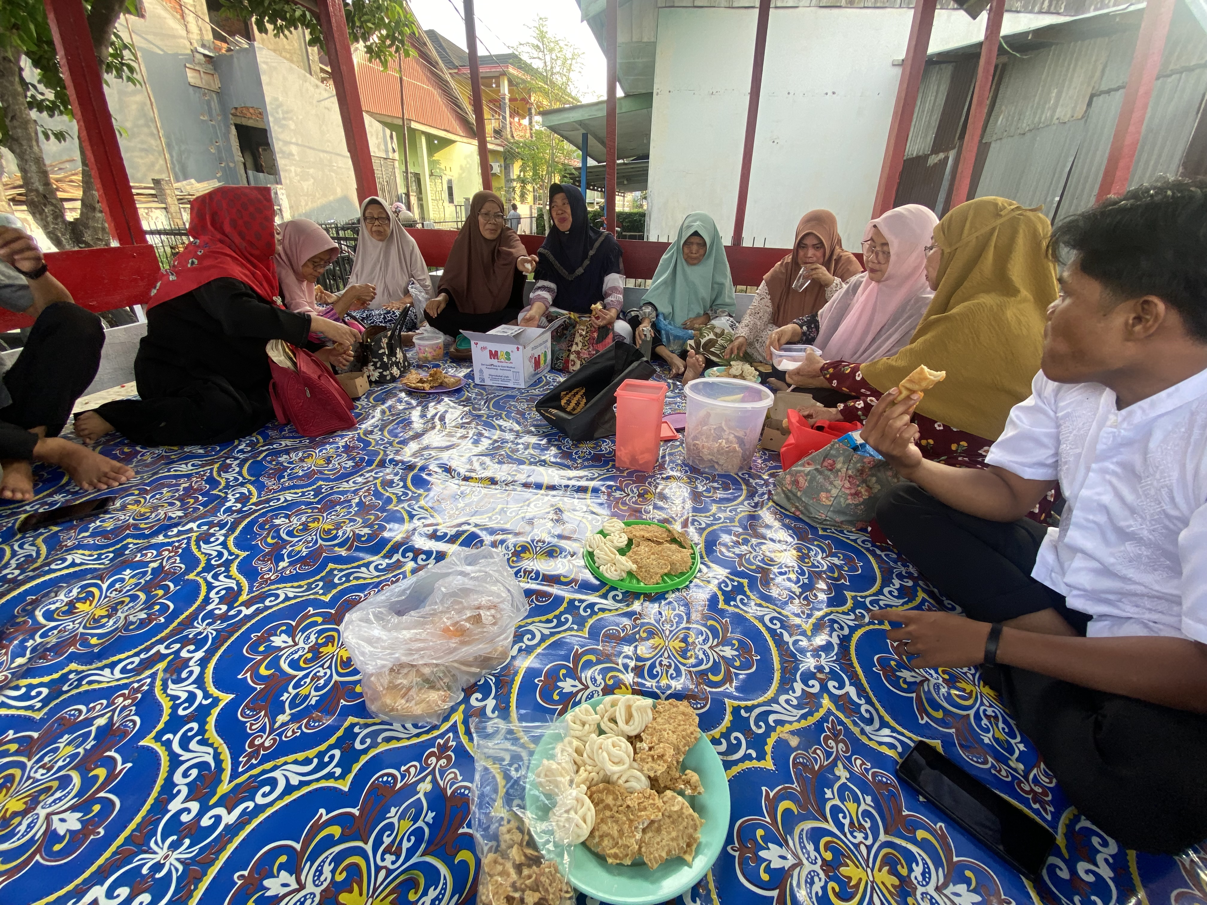 Makan Bersama Setelah Pengajian Bersama
