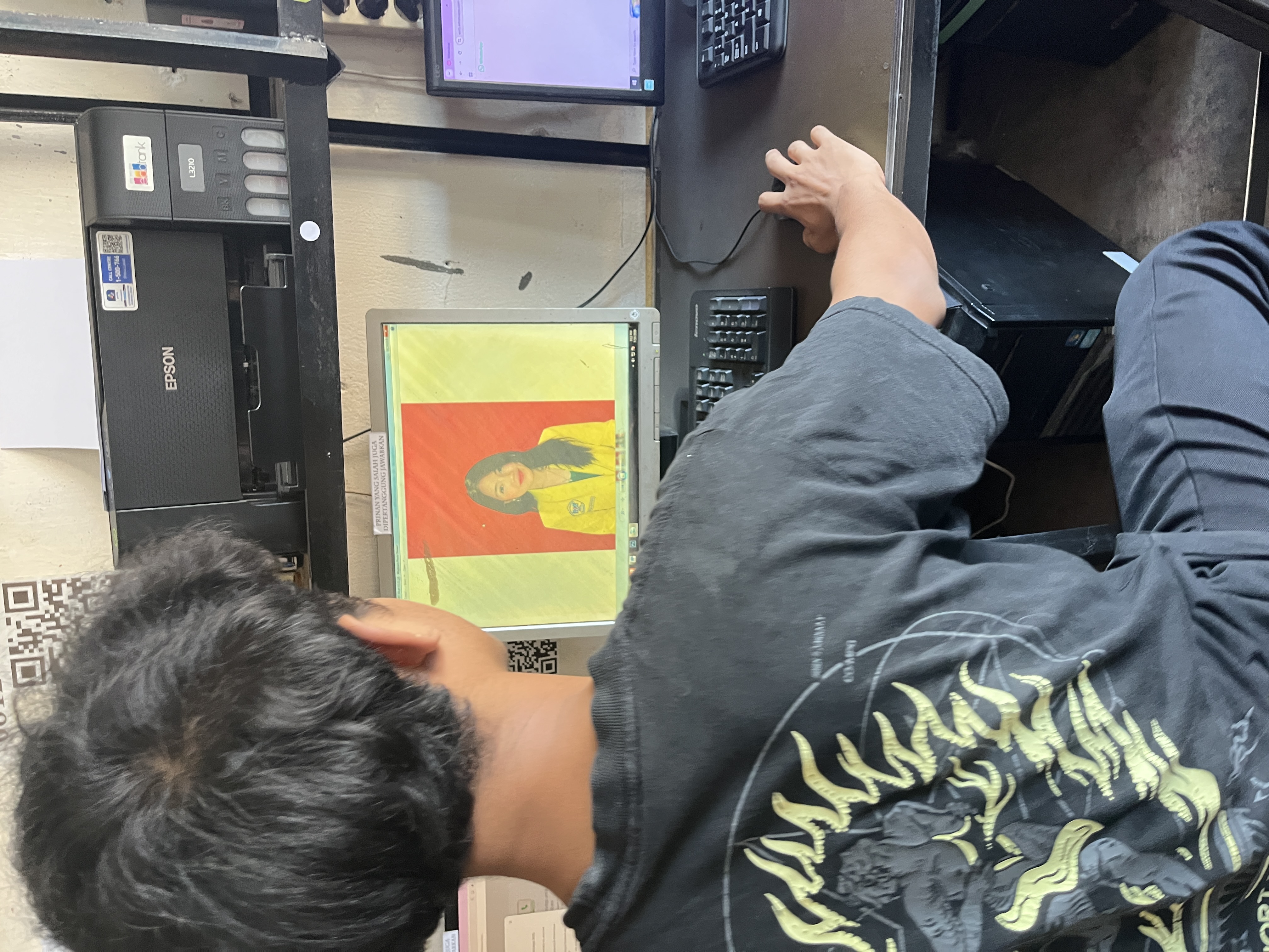 Cetak pasphoto untuk laporan KKN