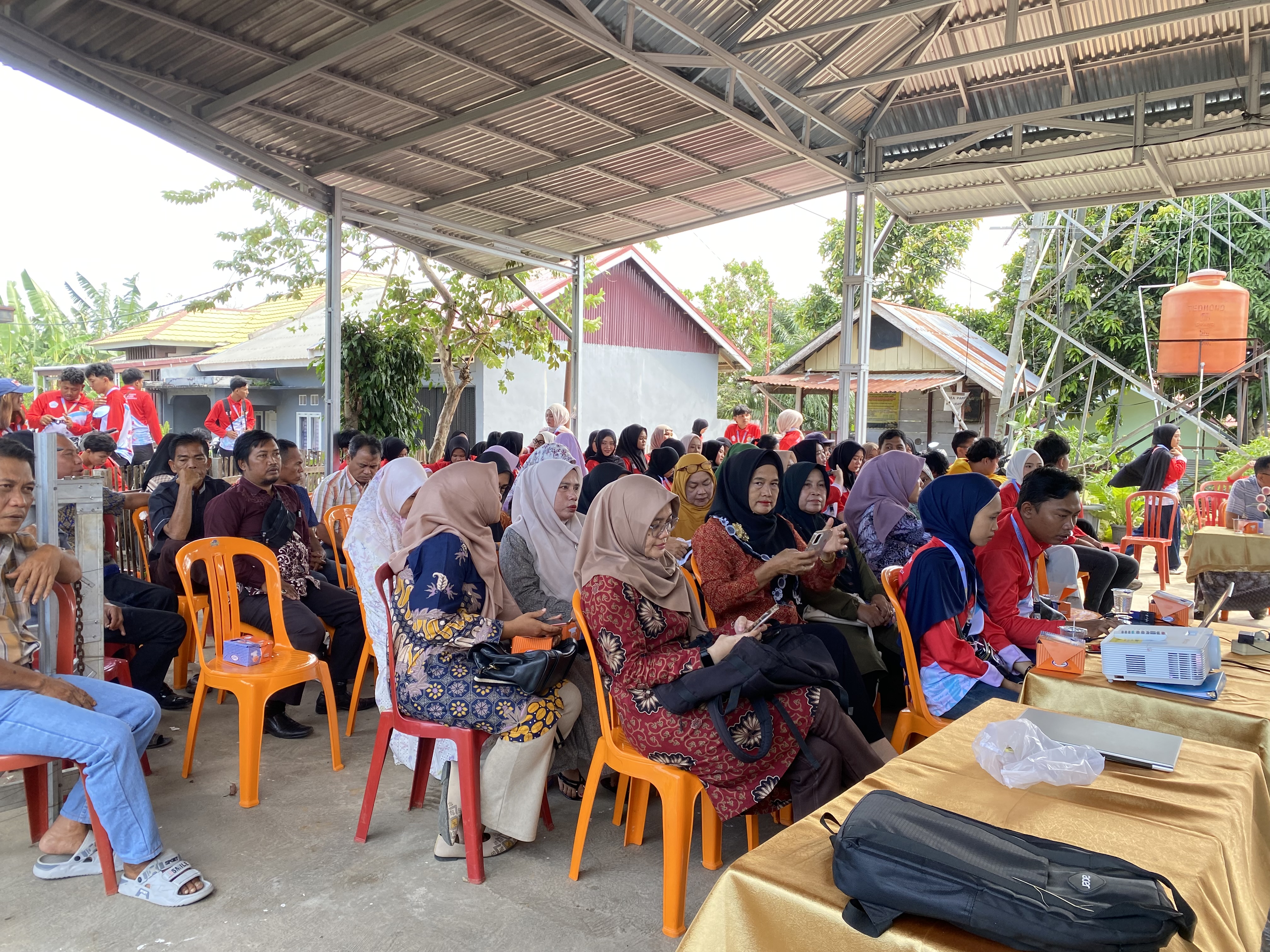 Pembukaan kegiatan FGD 1 dikantor lurah Sawah Lebar Baru
