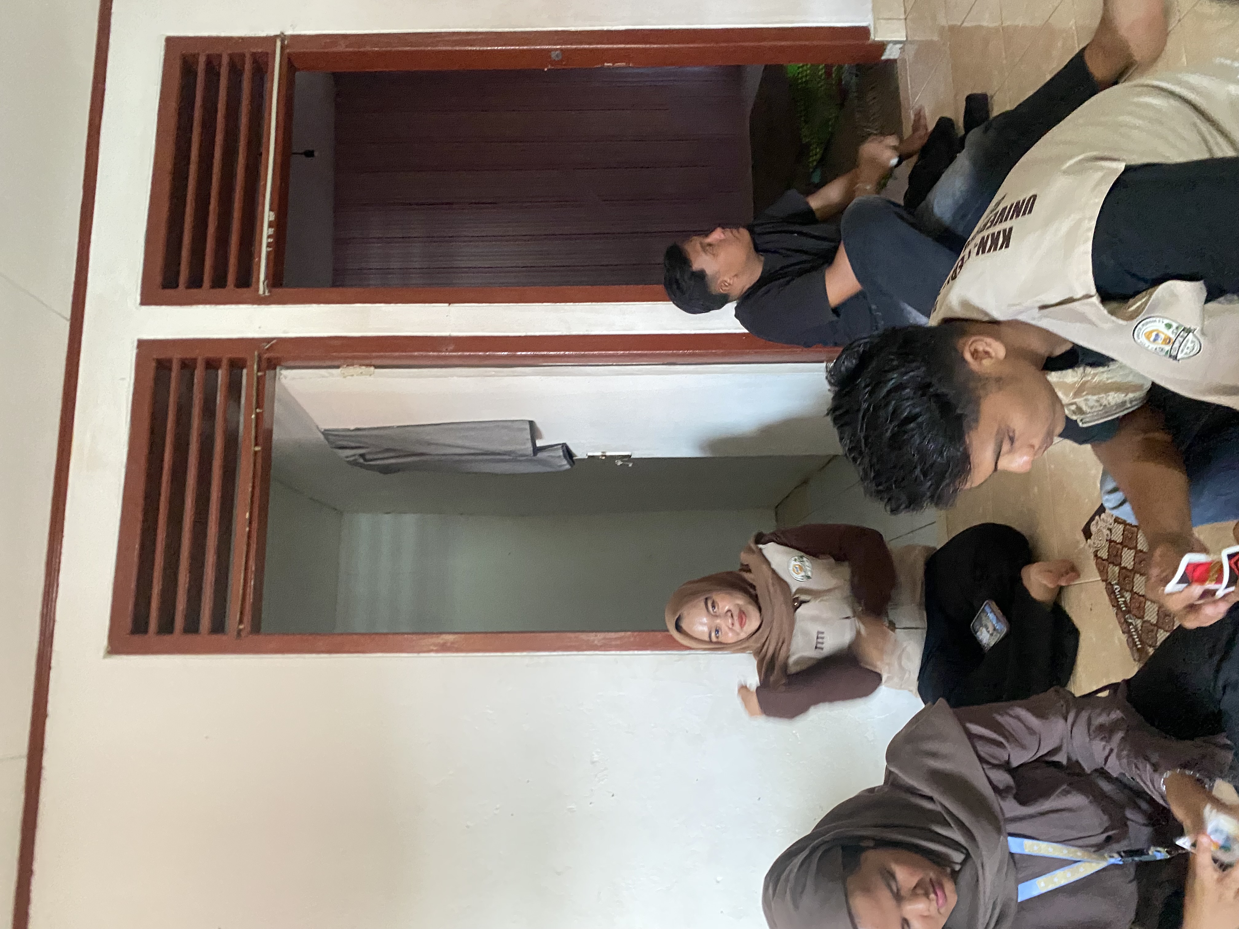 Kedatangan tamu dari kelompok 12