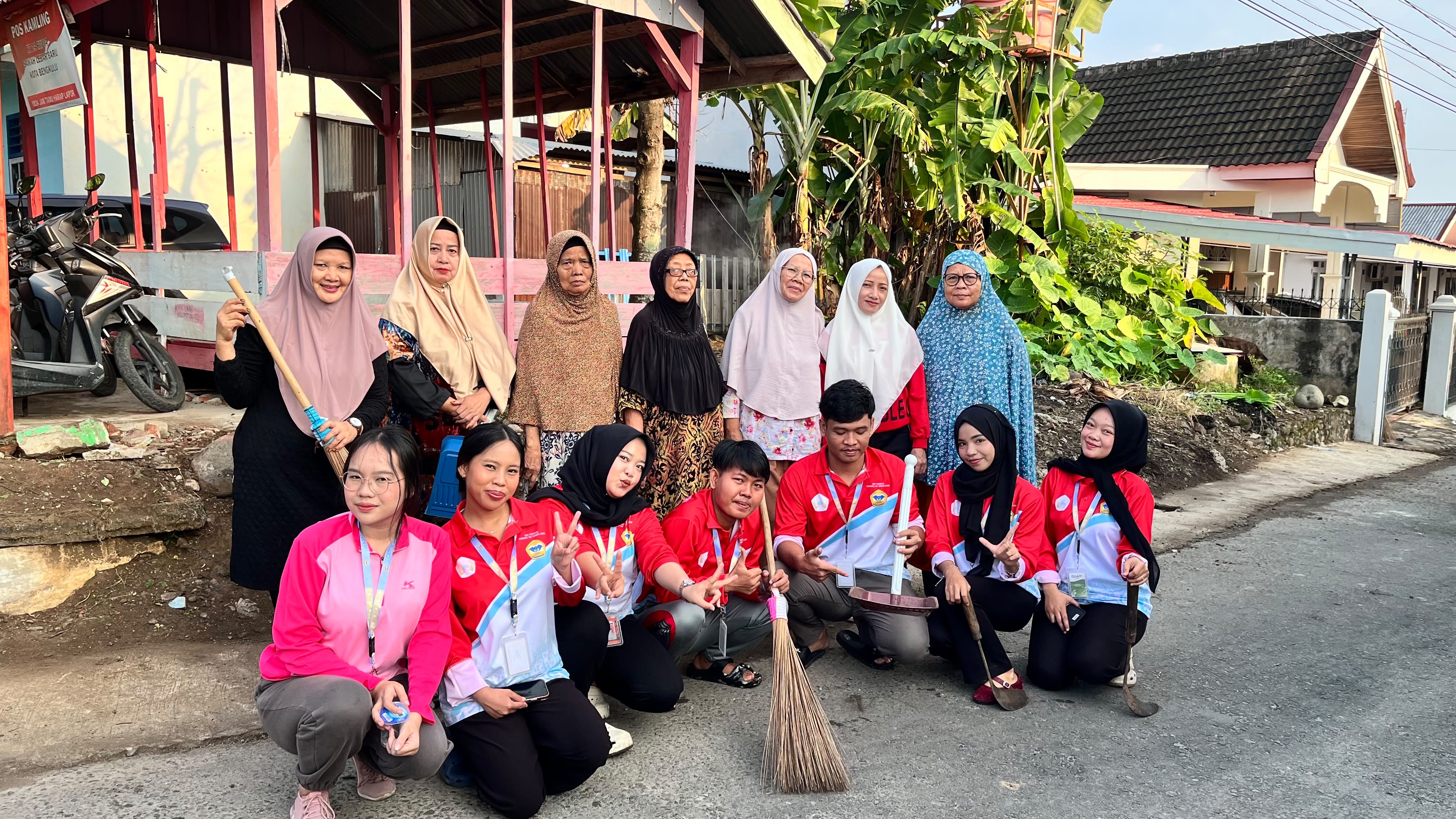 Poto bersama ibu2 rt 14