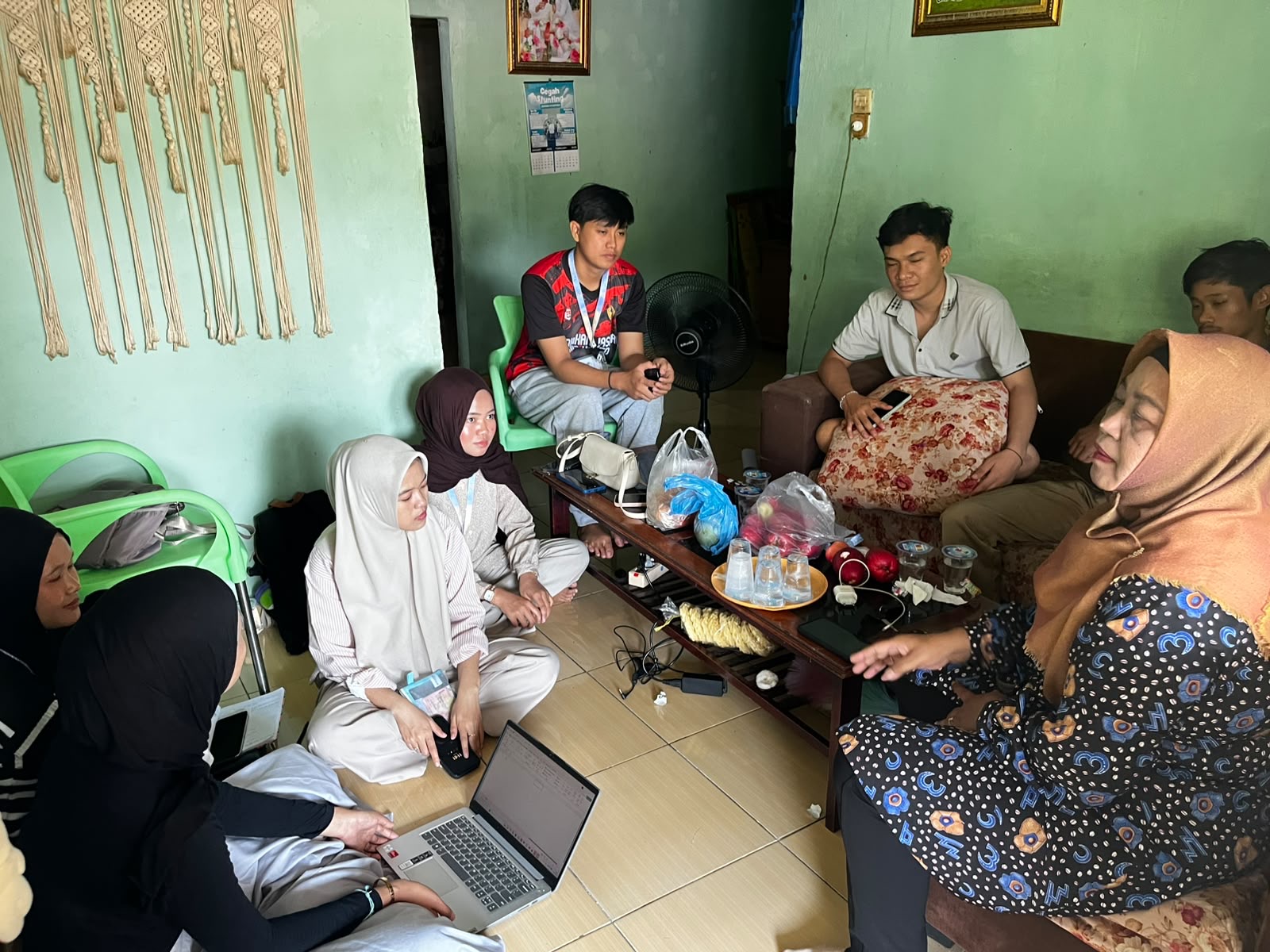 Kunjungan DPL. Ke 2 ke Posko KKN Kelompok 9 di RT sawah lebar baru