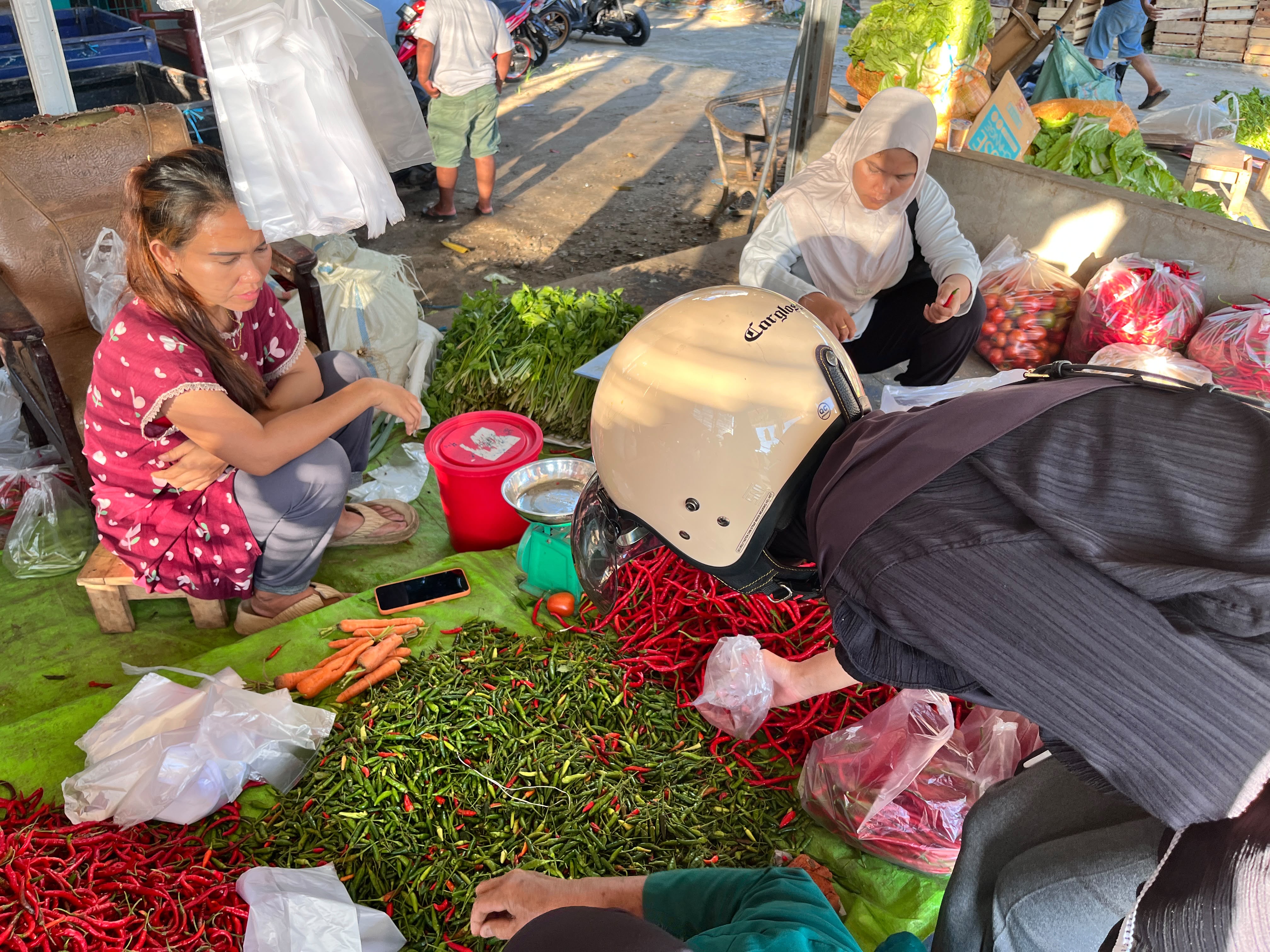Pembelian Bahan Baku untuk Persiapan Acara Perpisahan KKN Kelompok 9