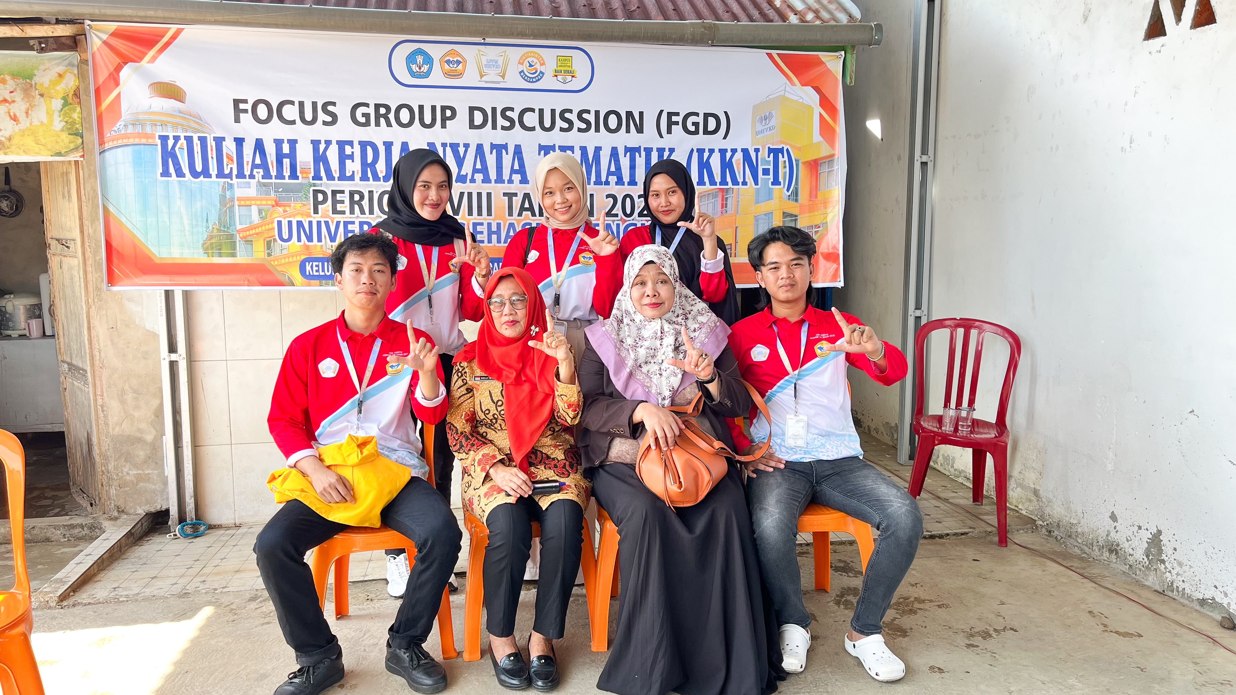 KEGIATAN FGD DI KANTOR LURAH SAWAH LEBAR BARU