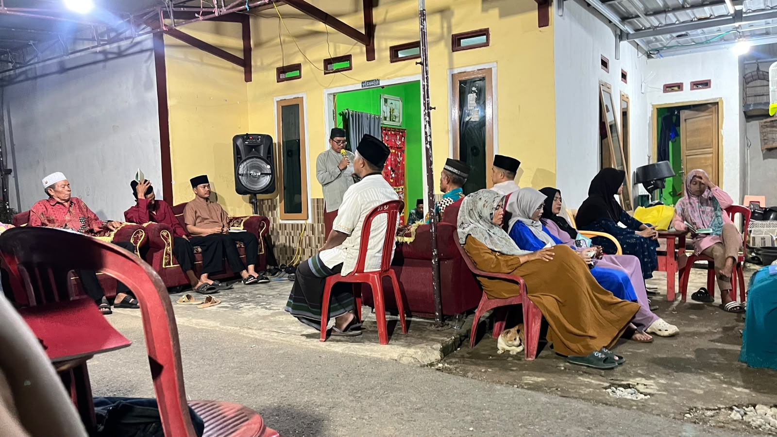 yasinan dan syukuran di rumah warga RT 32