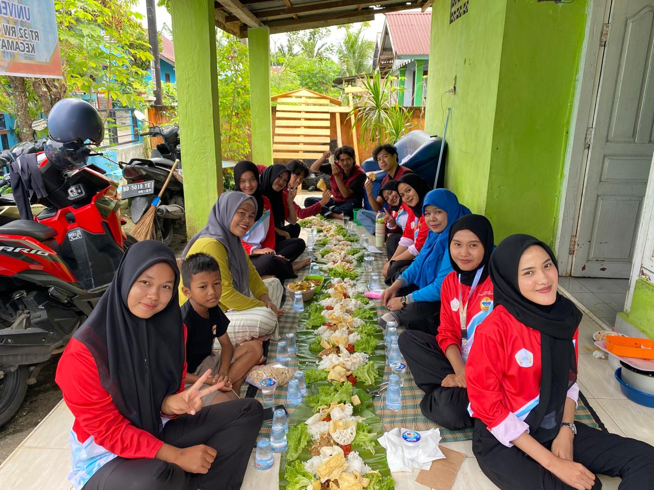 Liwetan Bersama Ibu DPL dan ibu RT 32