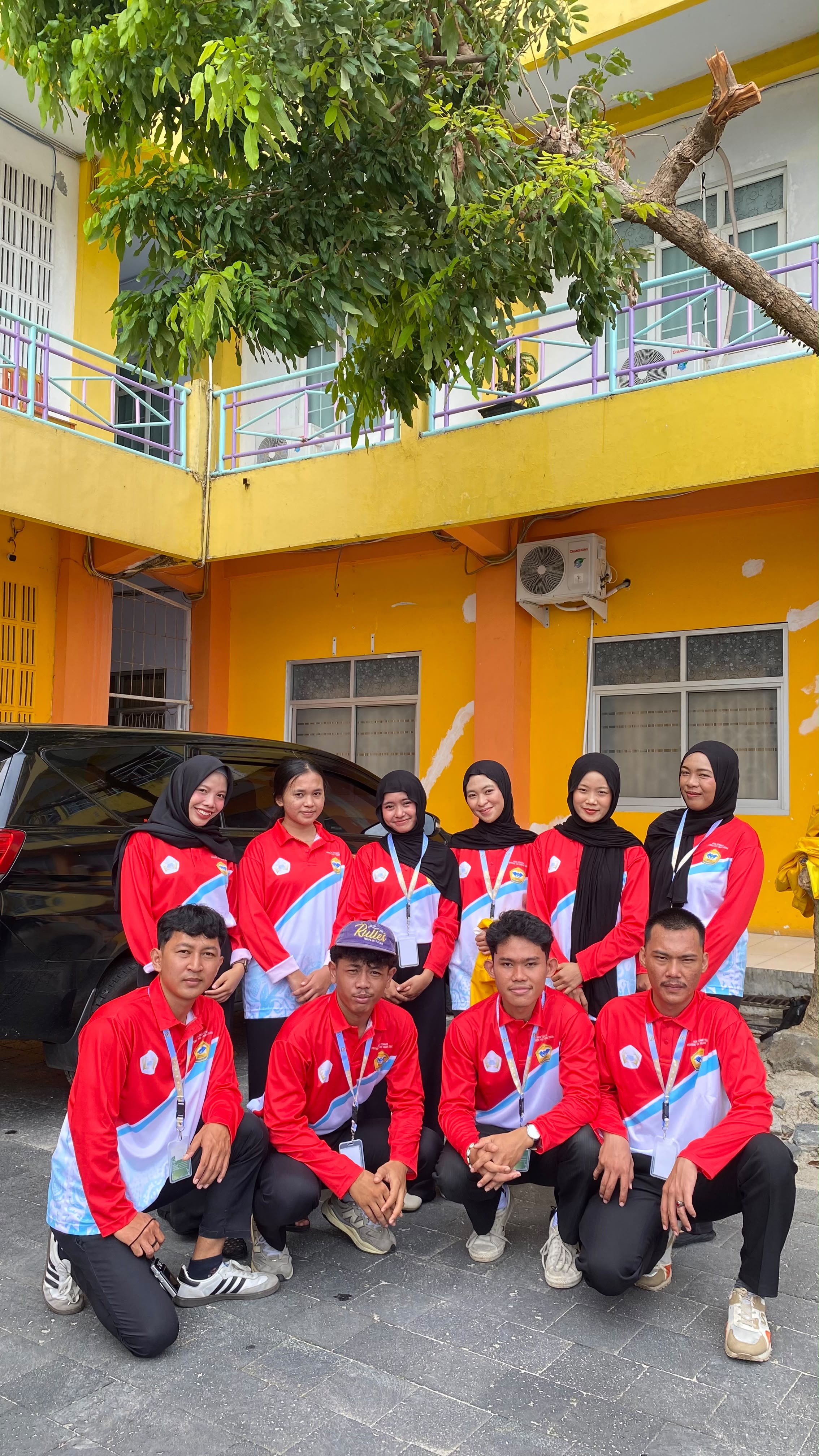 foto bersama kelompok 