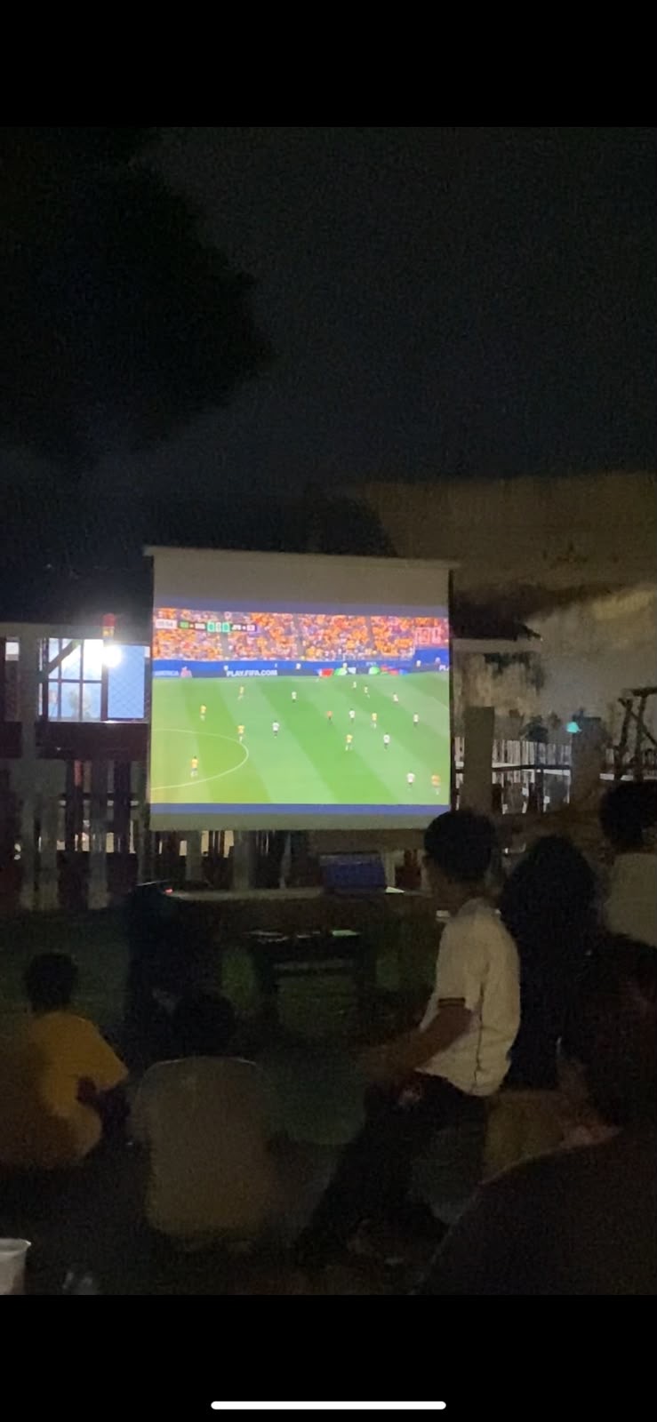 nobar bersama warga RT 08