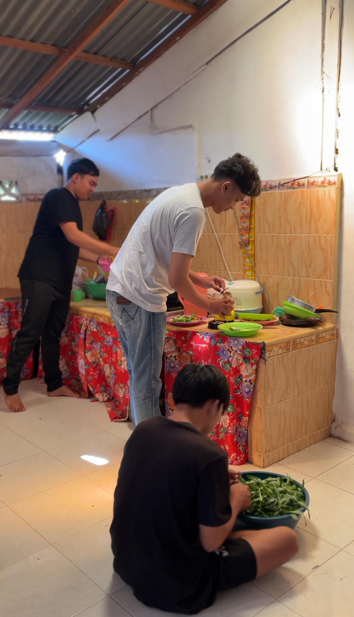 masak untuk makan siang kelompok 13