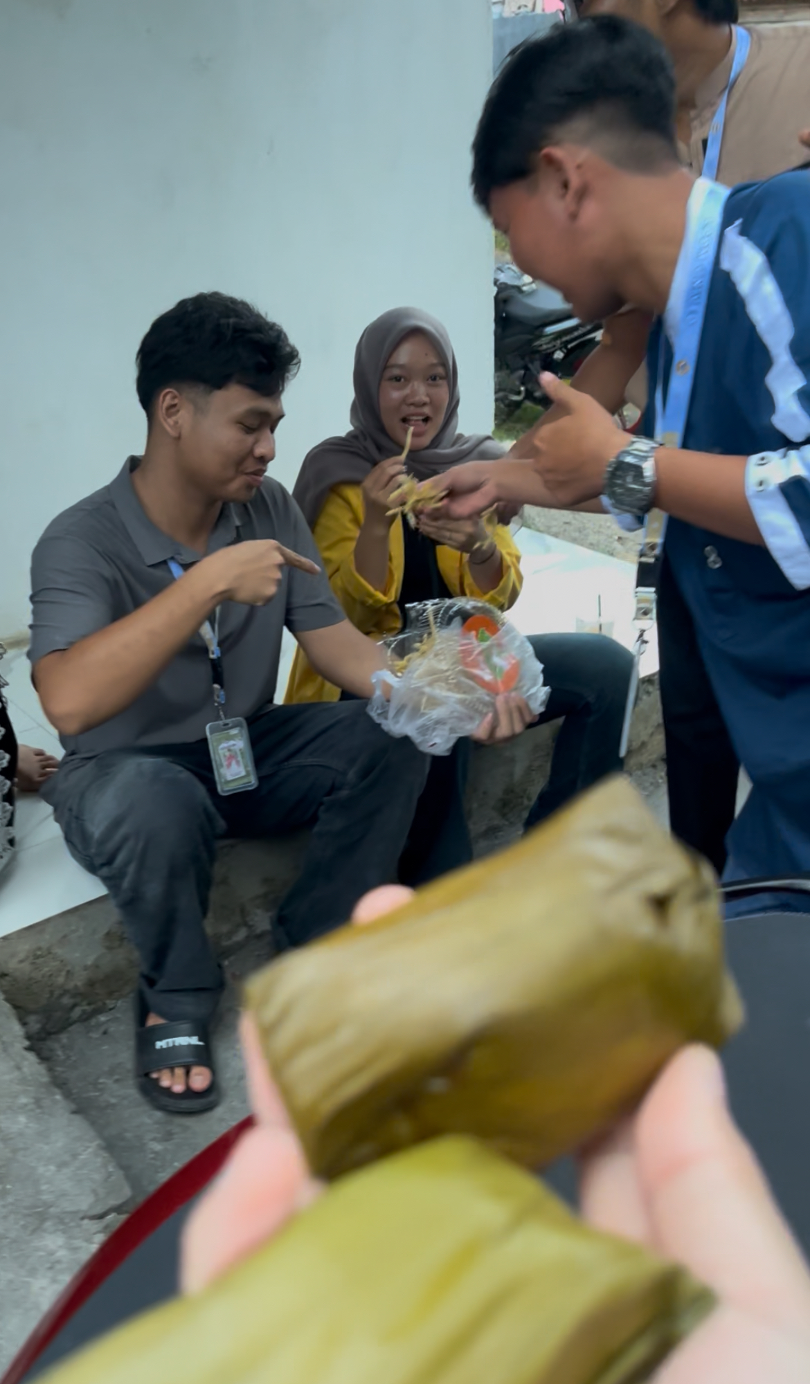 Hasil war makan