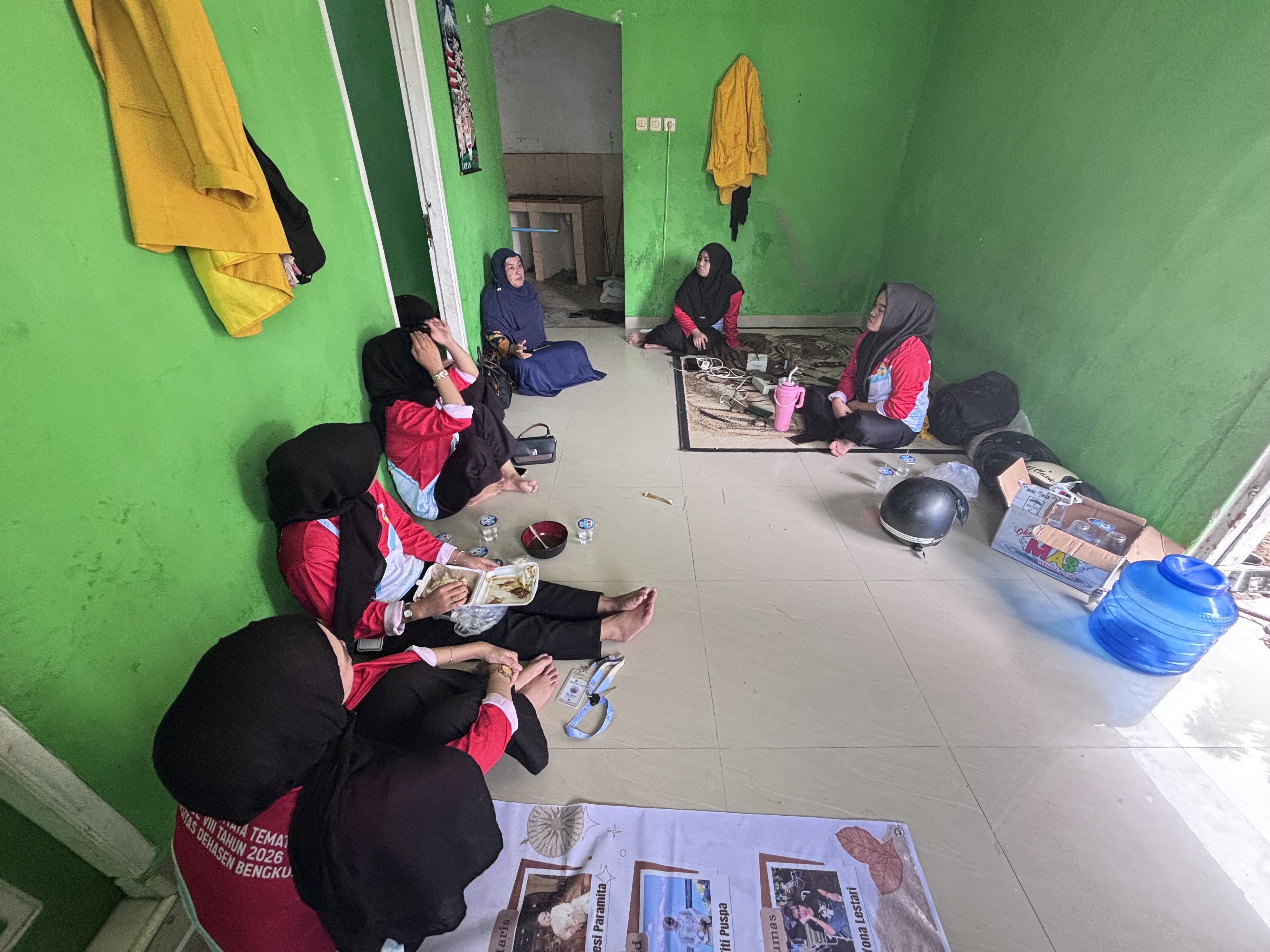 Pembahasan proker pertama bersama ibuk dpl