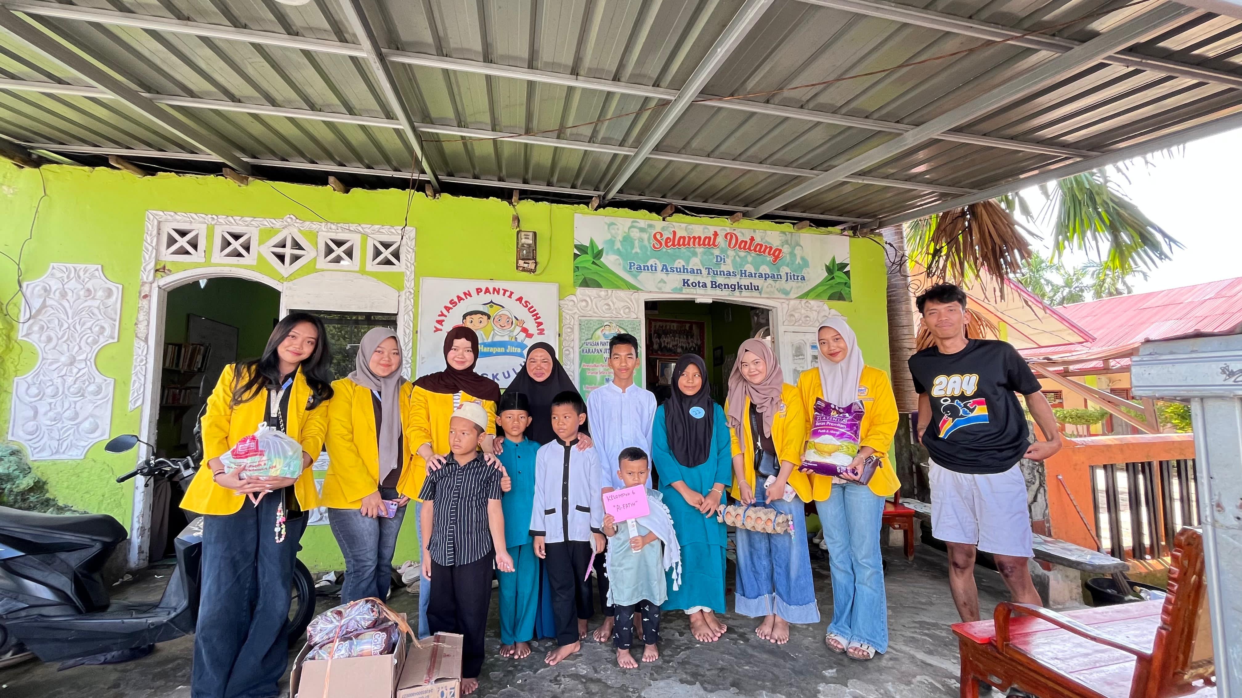 KUNJUNGAN KE PANTI ASUHAN TUNAS HARAPAN JITRAH  BENGKULU