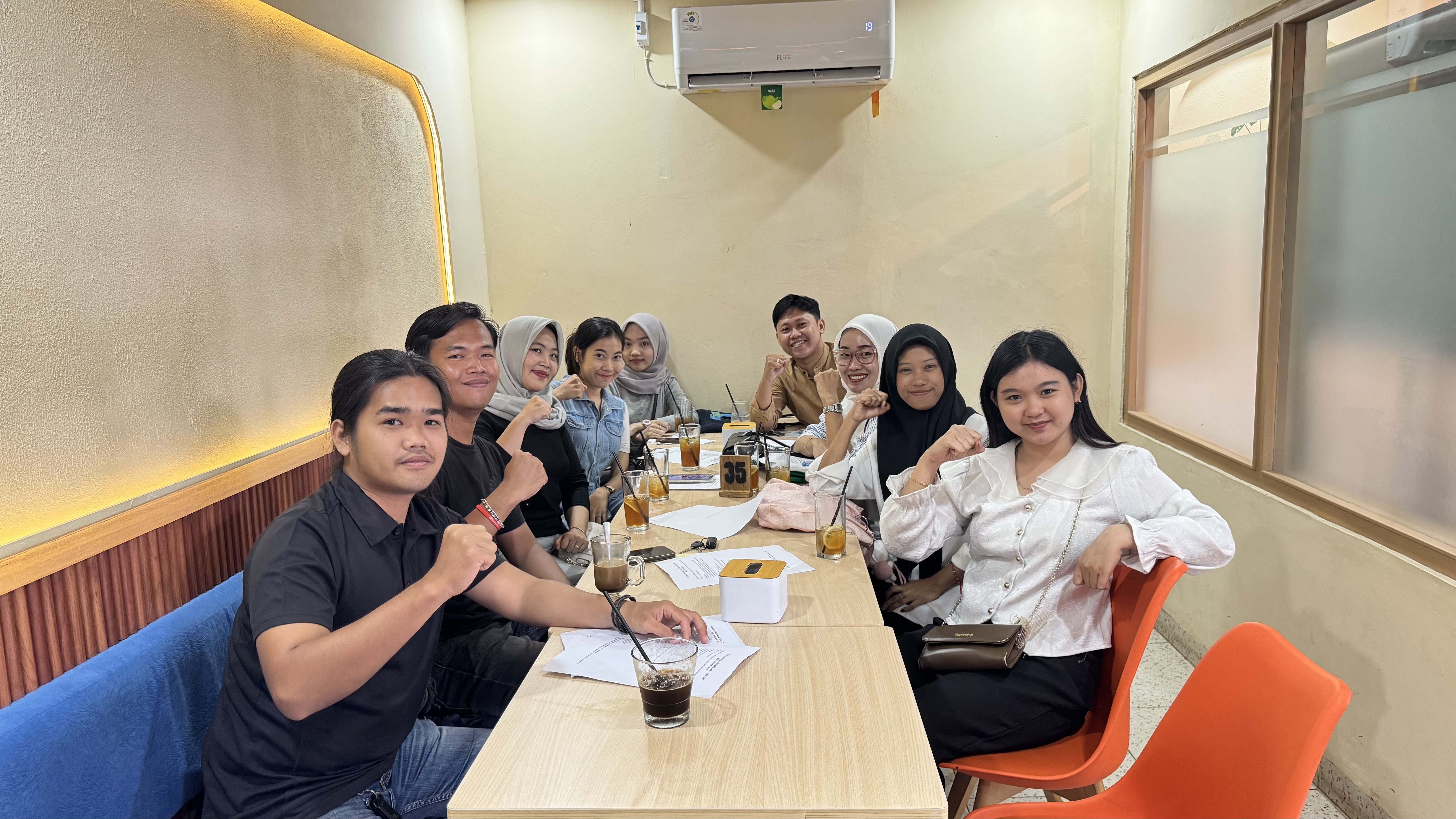 DISKUSI KELOMPOK 15 H-5 SEBELUM KKN DIMULAI 