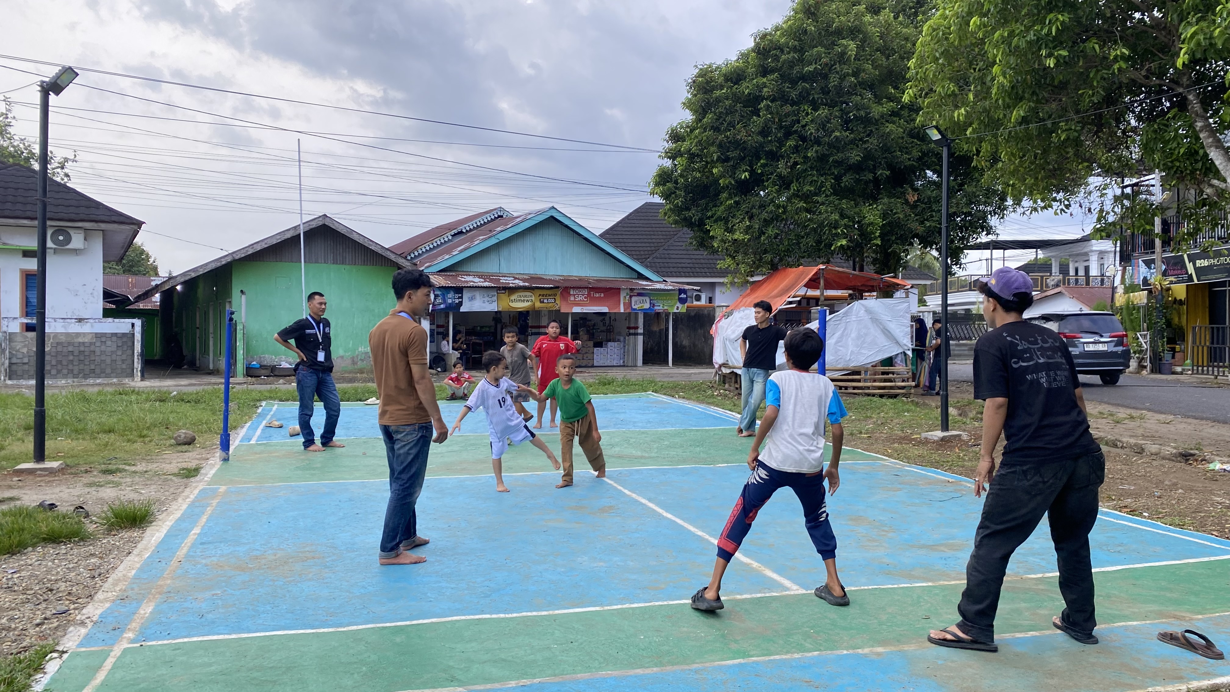 bermain bola 