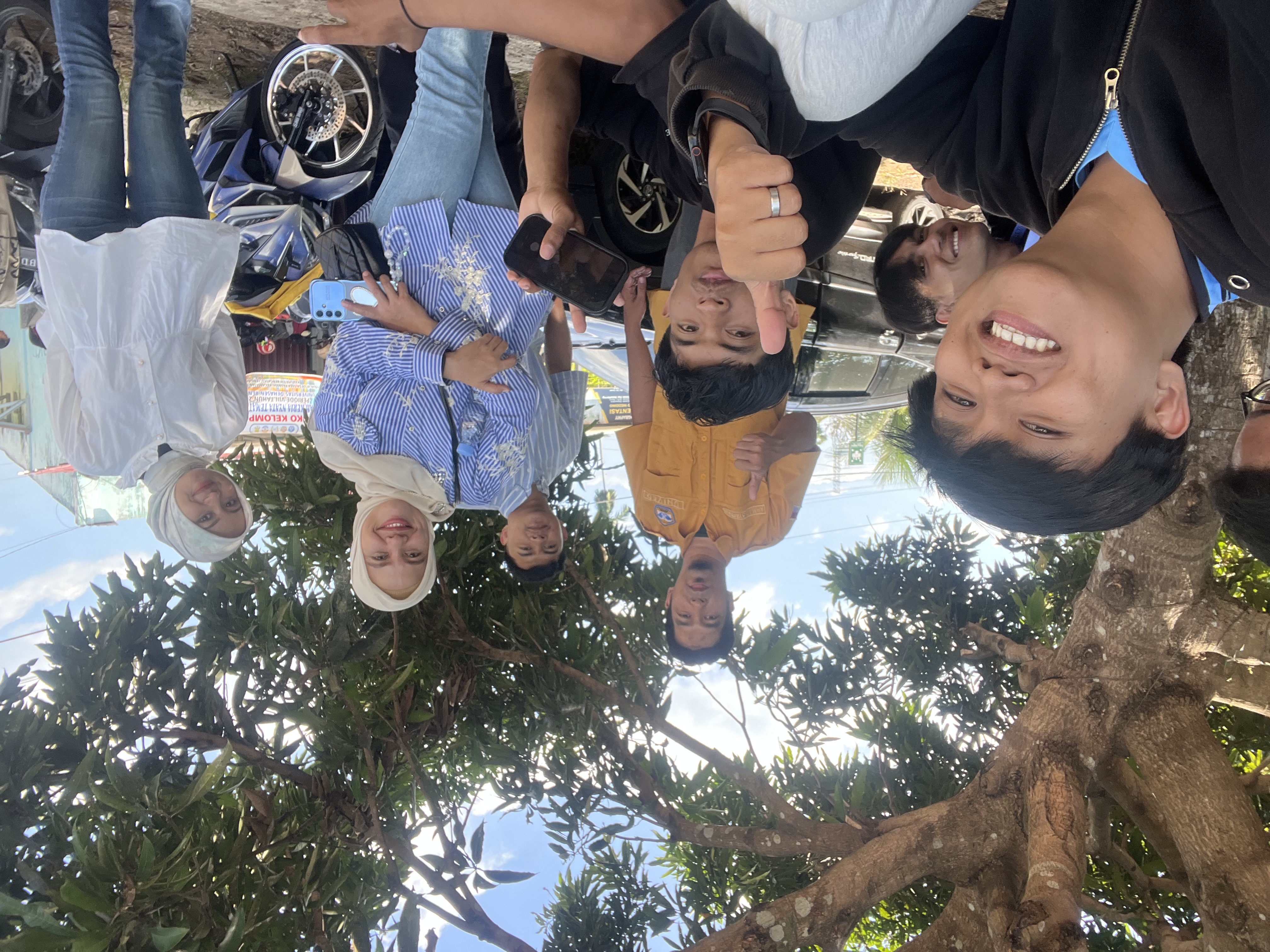 Poto bersama bapak dan ibuk LPpM penyiapan penutupan kkn