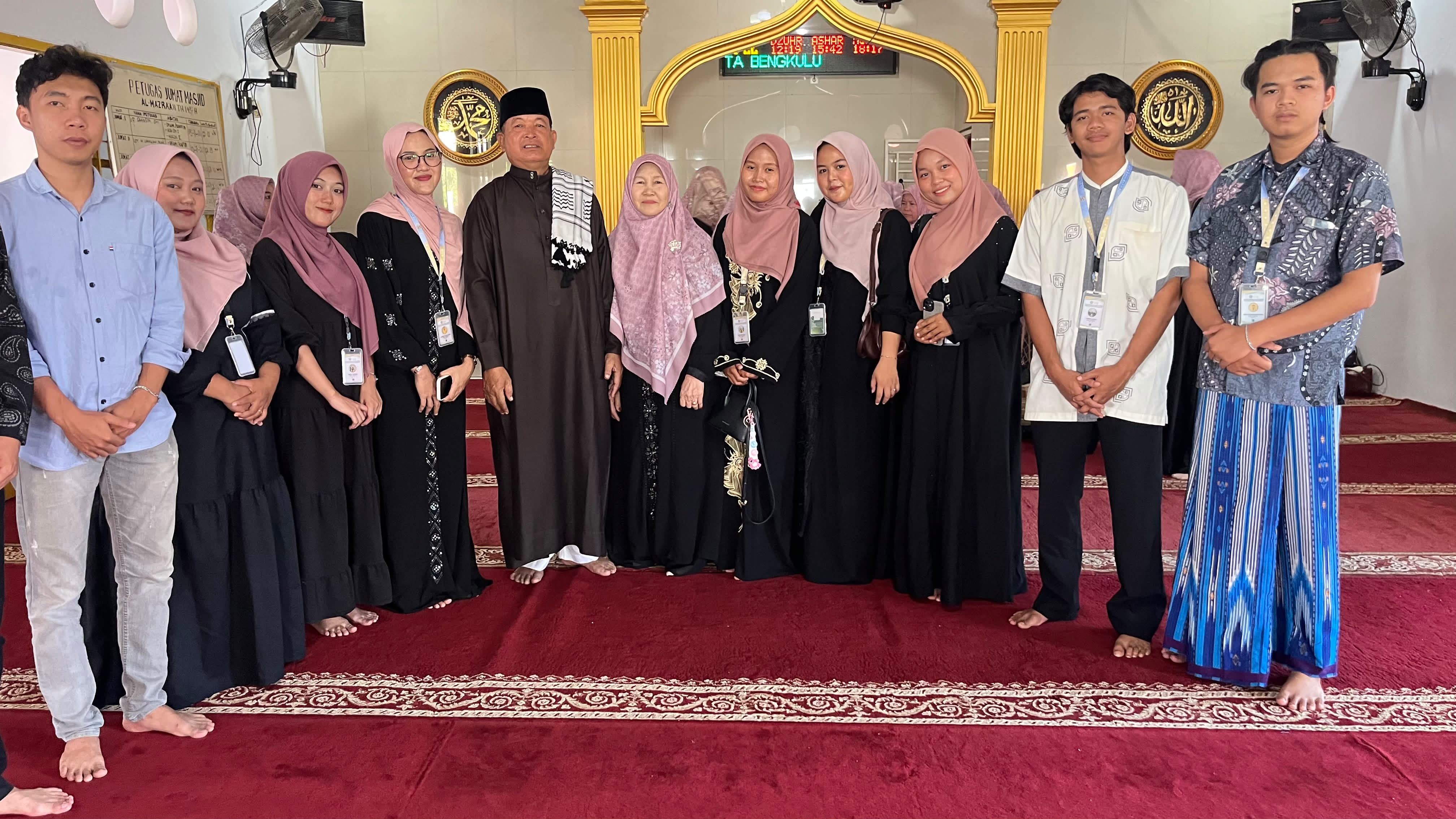 pengajian majelis taklim dan warga RT 32