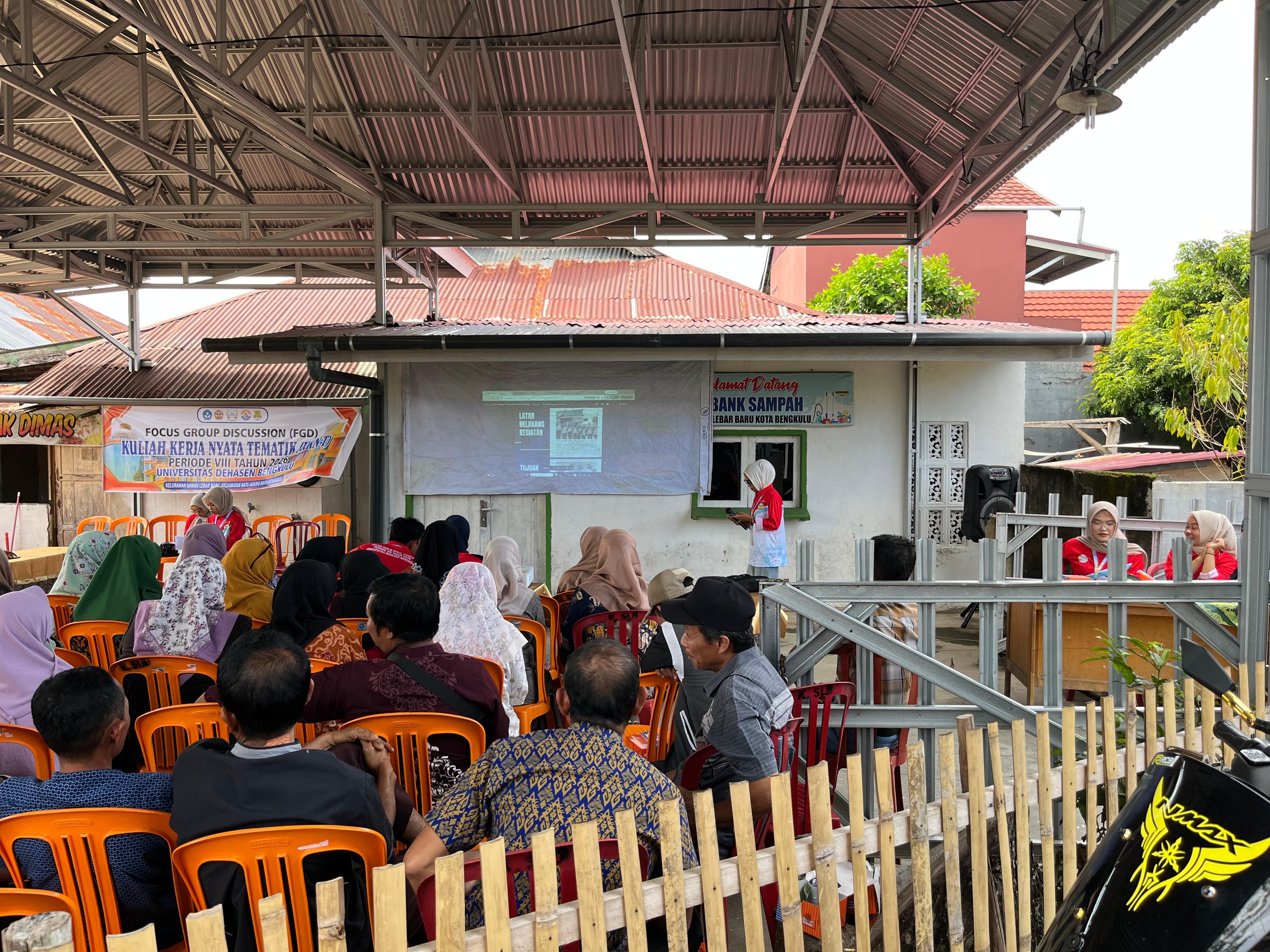 Pembacaan Proker kelompok 12 di Acara FGD