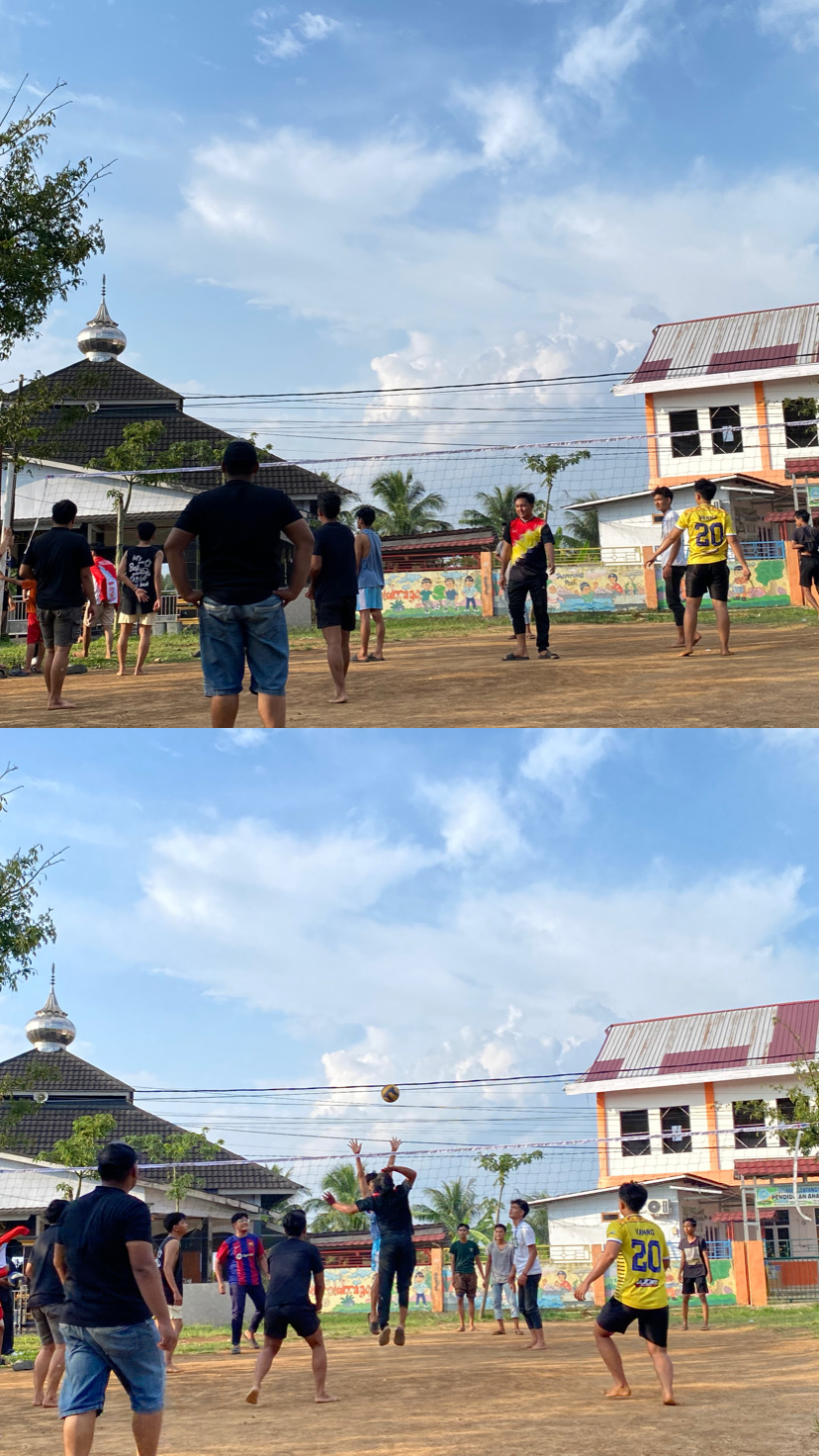 Bermain voli bersama