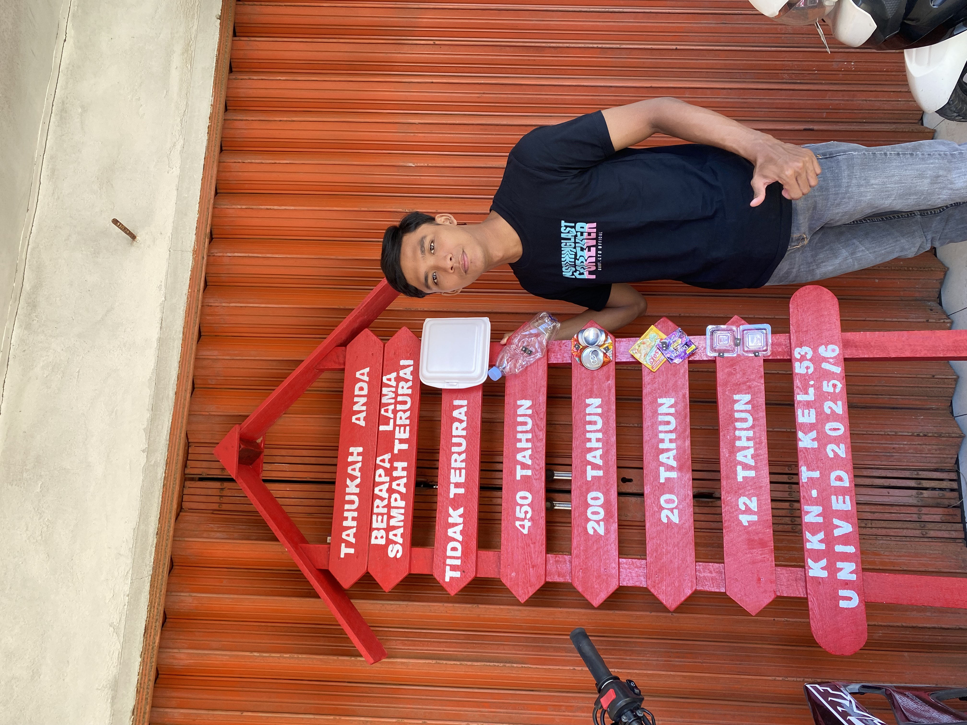 Hasil proker papan edukasi sampah kelompok 53 anggut bawah 