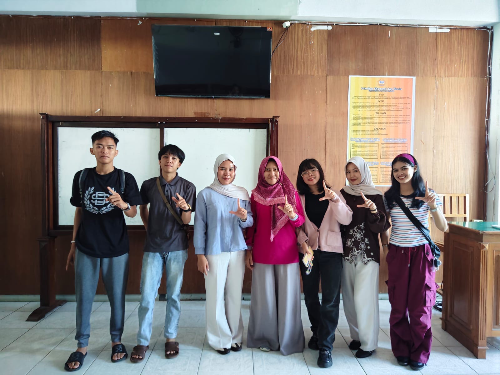 Pertemuan Pertama Bersama DPL