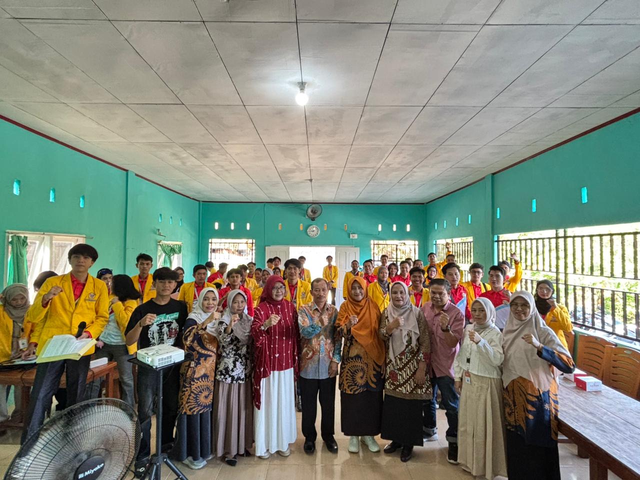 Mengikuti kegiatan FGD KKN-T Periode VIII Tahun 2026