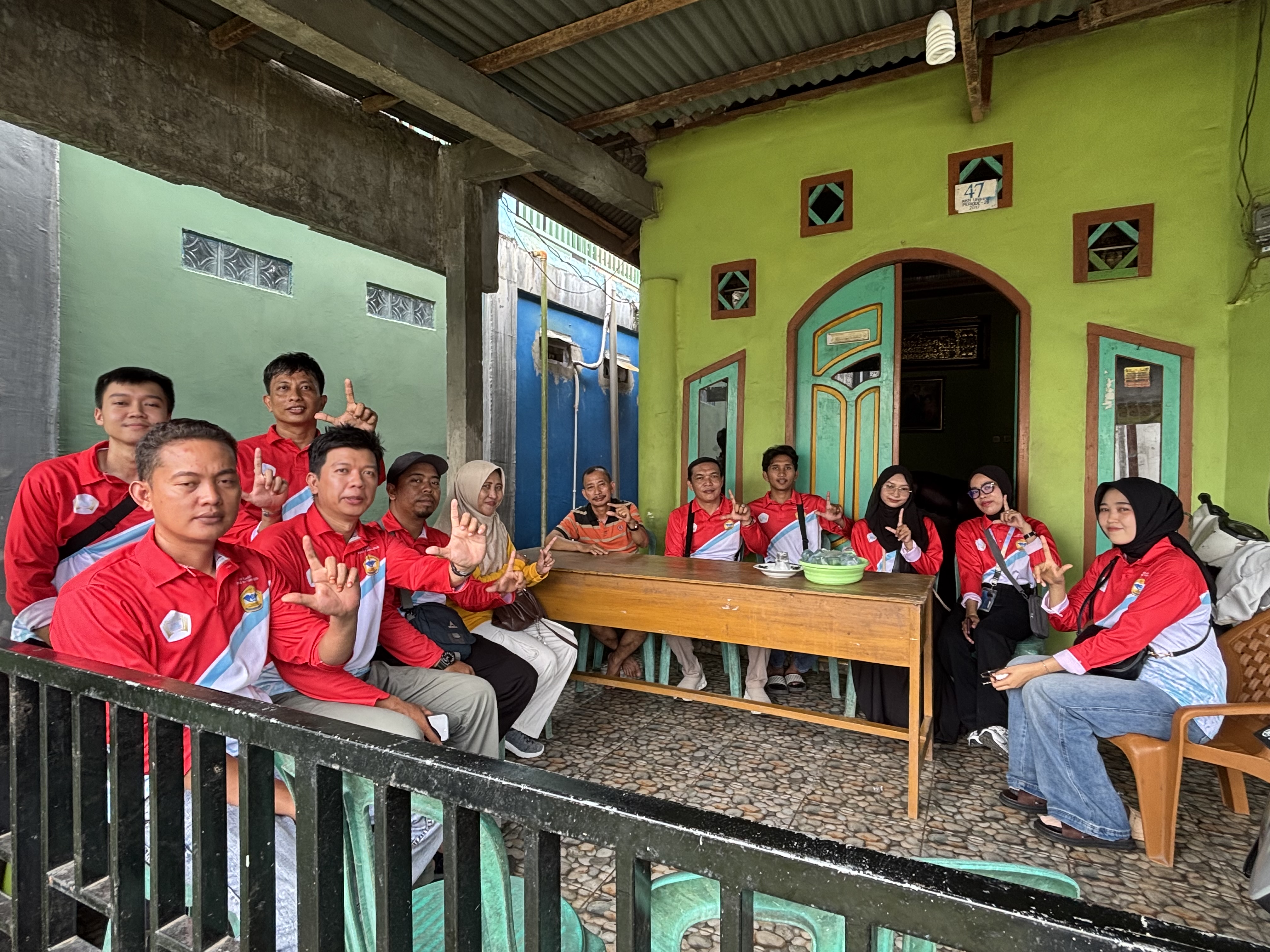 koordinasi ke rumah pak kades desa taba pasmah dalam rangka persiapan proker penghijauan lingkungan