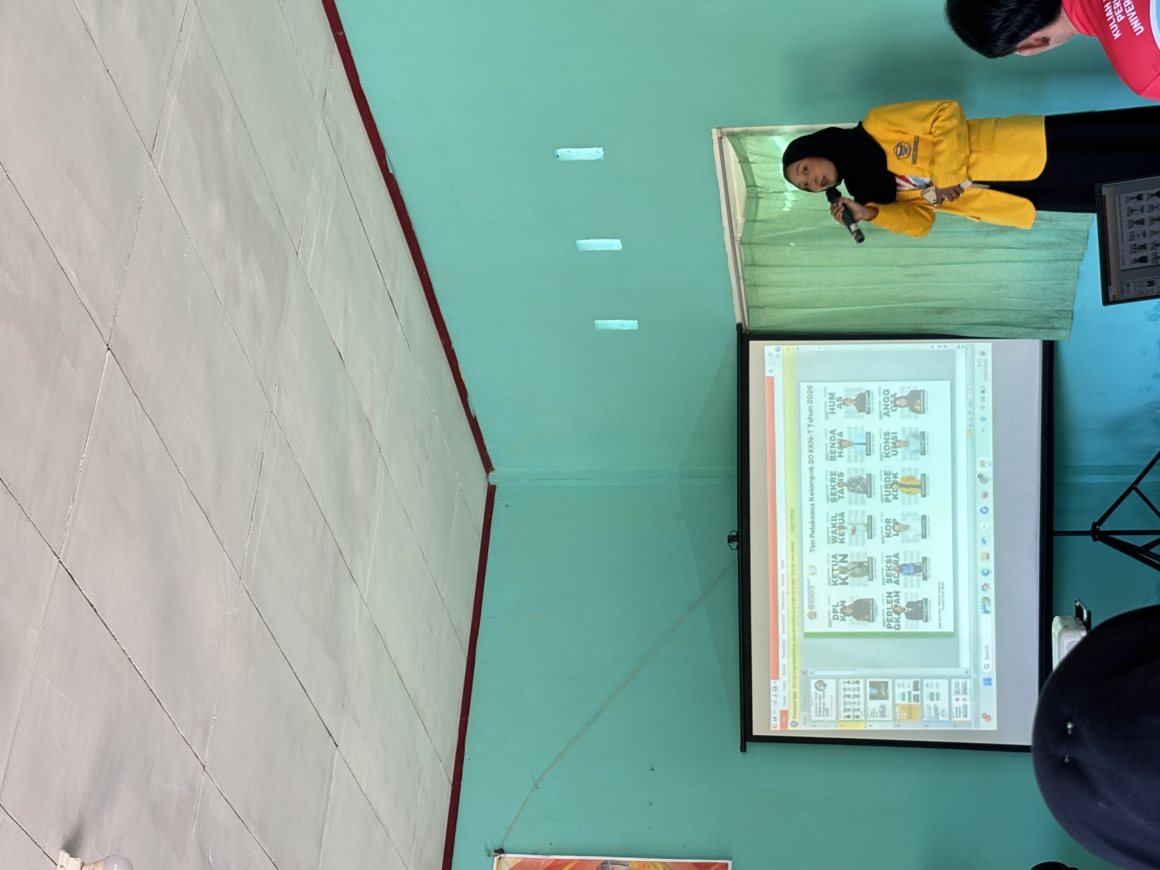 Kelompok 20 Melaksanakan Presentasi Hasil Kegiatan Selama 2 Minggu di Desa Taba Pasmah