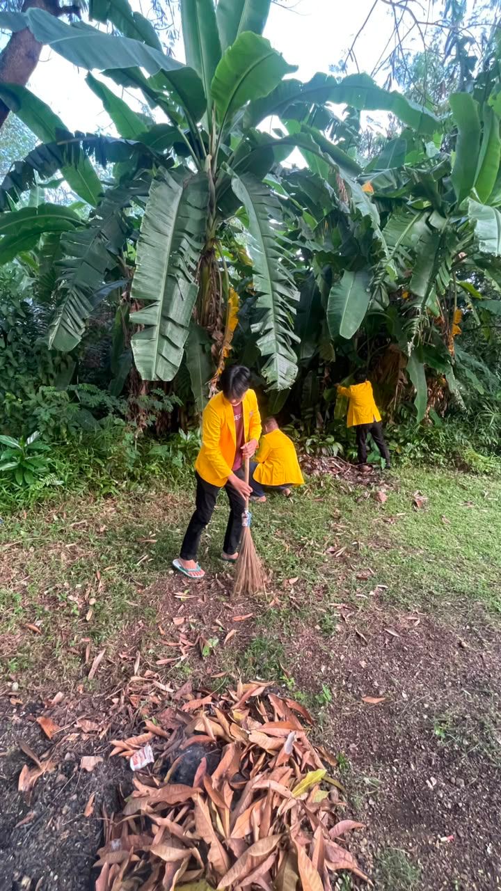 Kelompok 25 kegiatan kebersihan jalan sungai desa muara betung kec. Ulu musi kec. Empat lawang.