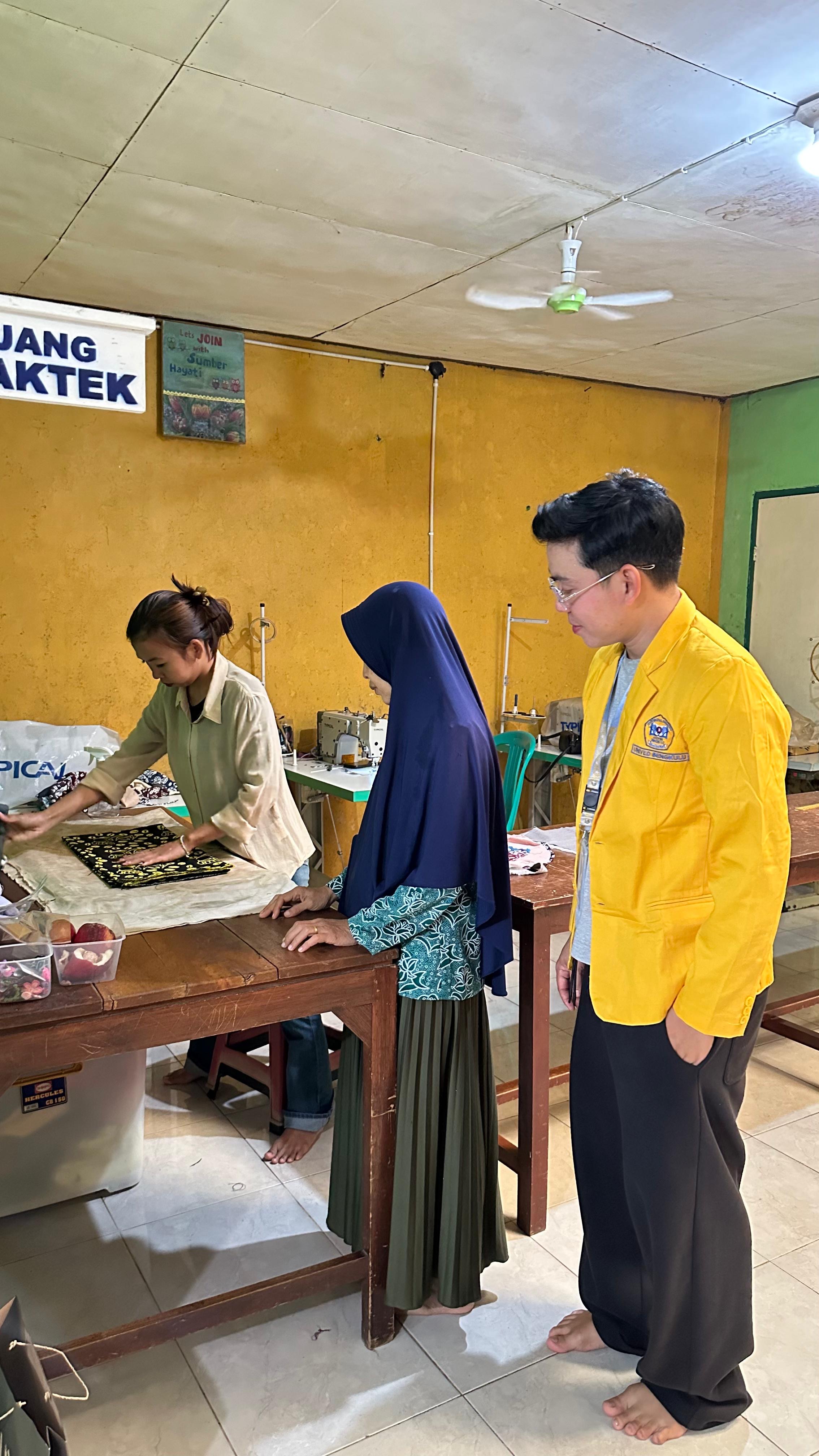 KKN-T kelompok 25 priode VIII universitas dehasen bengkulu 2026