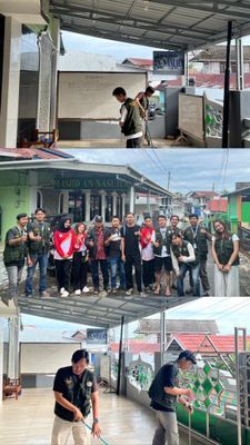 membersihkan masjid setiap jum’at