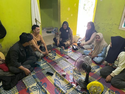 Kunjungan ke 2 korlap ke posko KKN kelompok 29 RT 29 RW 01 pematang gubernur 