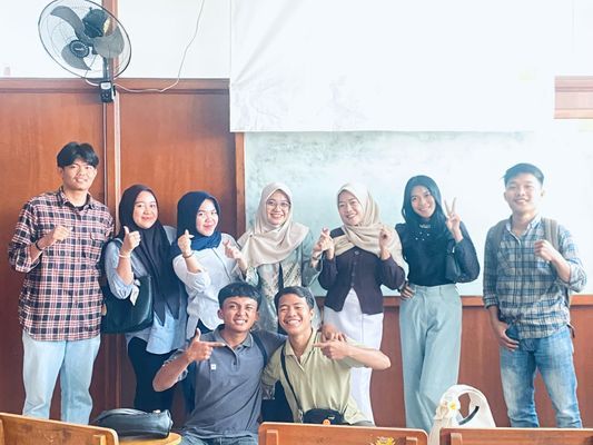 Pertemuan dengan DPL bersama kelompok 31 KKN Universitas Bengkulu 