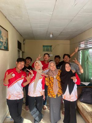 Kunjungan ibu dpl ke posko 45