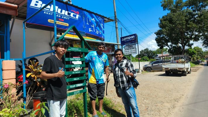 Pemasangan papan edukasi